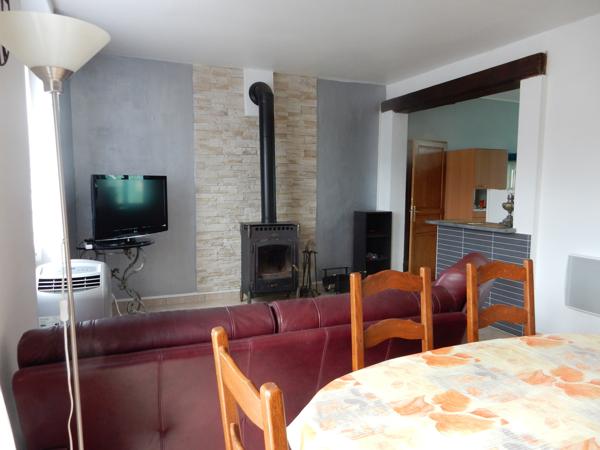 Maison EN Pierre Avec 2 Appartements - Garage - Grand Terrain