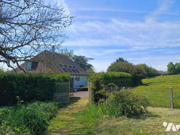 CONDE EN NORMANDIE - MAISON DE CARACTERE A RENOVER