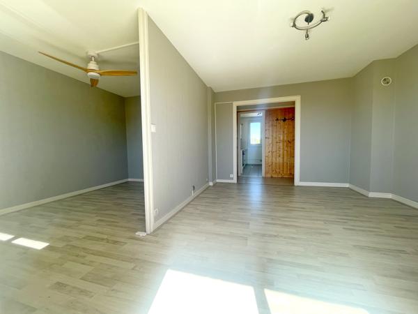Appartement 4 pièce(s) 2 chambre(s) 67 m²