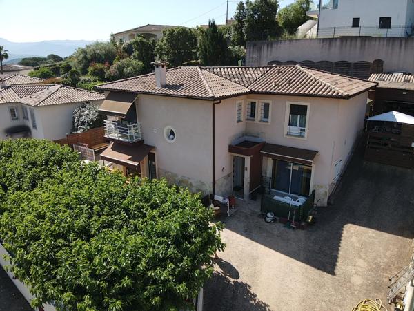 Maison 5 pièces 169.99 m2