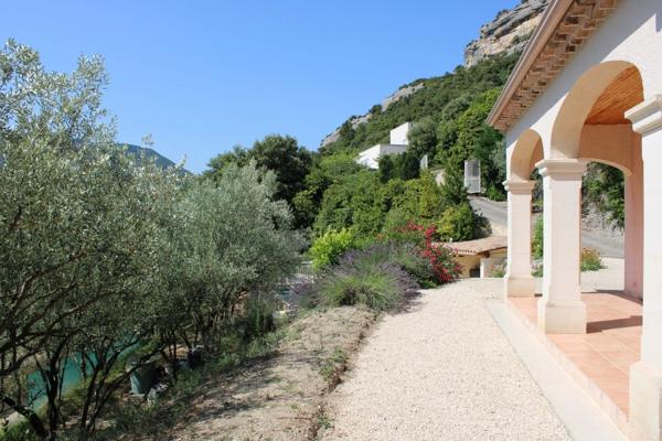 Maison à vendre 5 pièces NYONS (26)