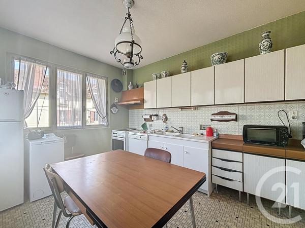 Maison à vendre  7 pièces - 137,60 m2 VARENNES SUR ALLIER - 03