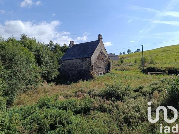 Maison rustique 4 pièces de 105 m² à Saint-Bonnet-de-Salers (15140)