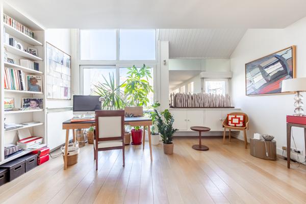 Très belle maison familiale avec 6 chambres, terrasse et jardin.
