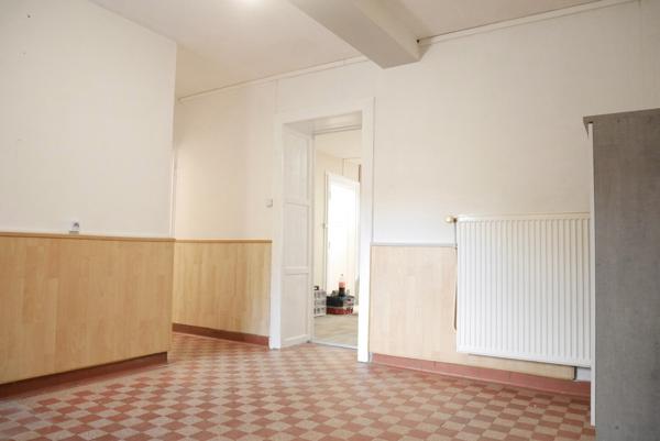 MAISON DE VILLE AVEC GARAGE ET JARDIN 87 900 €