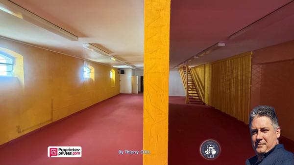 PONT D AIN - MURS COMMERCIAUX 282 m², local  libre avec parking