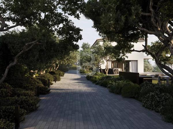 Opportunité de rénovation prestigieuse avec vue mer panoramique – Super Cannes