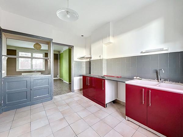 APPARTEMENT T4 DE 91 M² EN CENTRE VILLE DU POUZIN