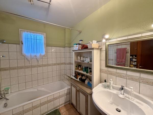 Châteauneuf-de-Gadagne (84470) Maison Chateauneuf de Gadagne 115 m² avec piscine sur un terrain de 901 m²