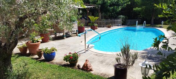 Châteauneuf-de-Gadagne (84470) Maison Chateauneuf de Gadagne 115 m² avec piscine sur un terrain de 901 m²