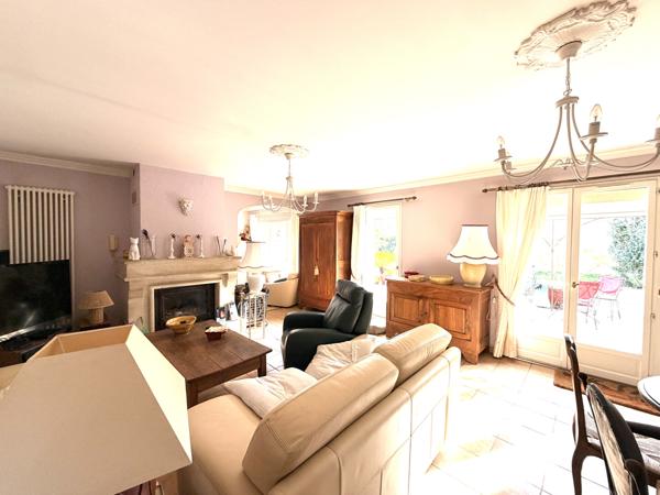 Châteauneuf-de-Gadagne (84470) Maison Chateauneuf de Gadagne 115 m² avec piscine sur un terrain de 901 m²