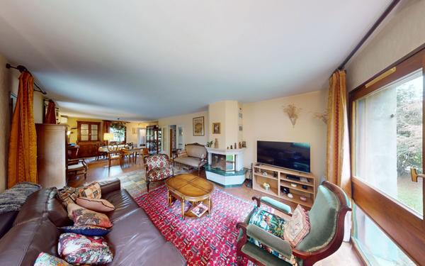 Maison à vendre    6 pièces • 158 m2 Givry