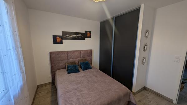 Maison  4 pièce(s)  3 chambre(s)  95 m²