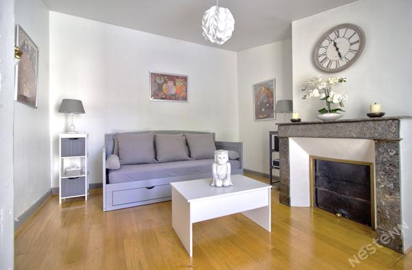 AGEN CENTRE VILLE - Maison de caractère en pierre de 192 m² avec 5 chambres, garage, extérieur dans un quartier proche de tous les commerces.