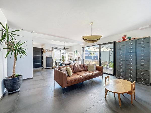 Maison contemporaine 4 chambres + bureau – Grand-Champ centre