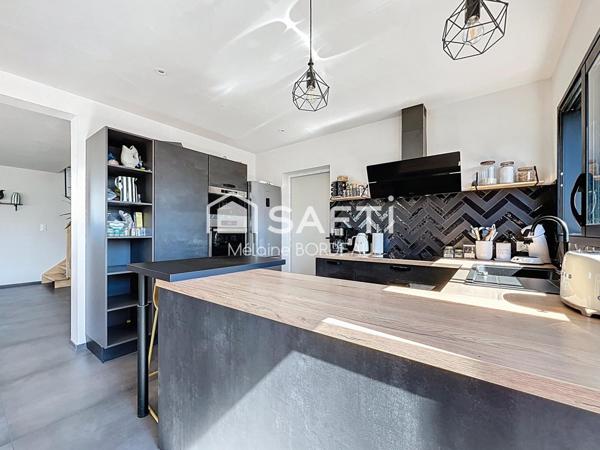 Maison contemporaine 4 chambres + bureau – Grand-Champ centre