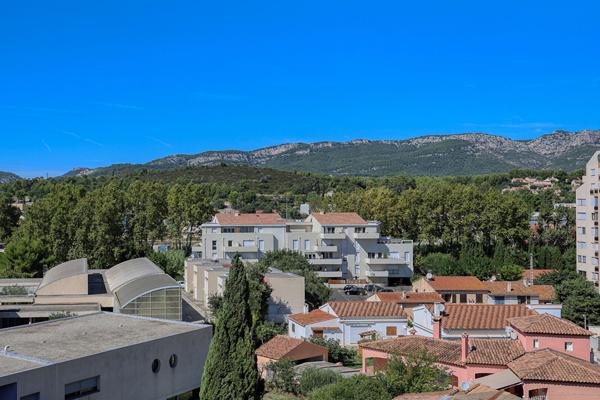 Appartement contemporain avec terrasse