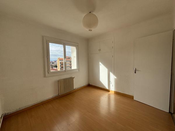 À louer à l'année - Appartement T3