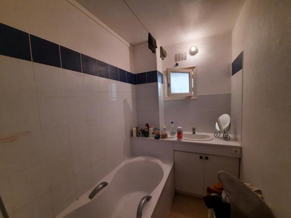 Appartement T3 à louer - 59 m² (réf : 537062)