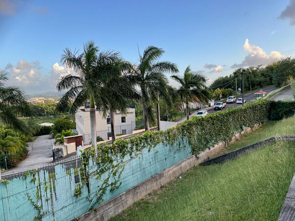 Achat maison près de LE LAMENTIN - 8 pièce(s) - 170 m² - 420 000 €