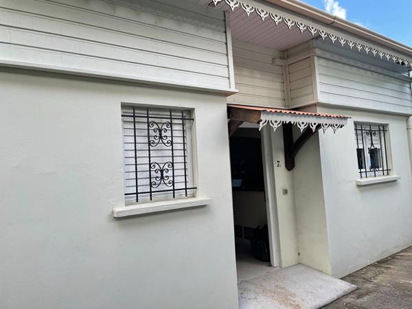 Achat maison près de LE LAMENTIN - 8 pièce(s) - 170 m² - 420 000 €