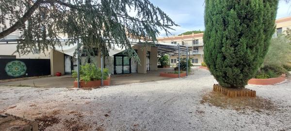 Alénya (66200) Local 600m² + matériel