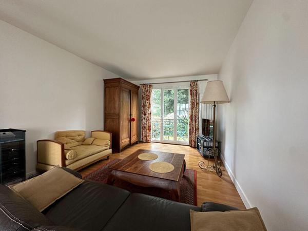 VIROFLAY - Les Prés - Maison de 5 pièces. et vaste garage €875 000 ** - Référence 684-C