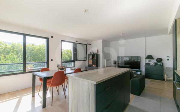 Appartement à vendre    4 pièces • 81,52 m2 Noisy-le-Grand