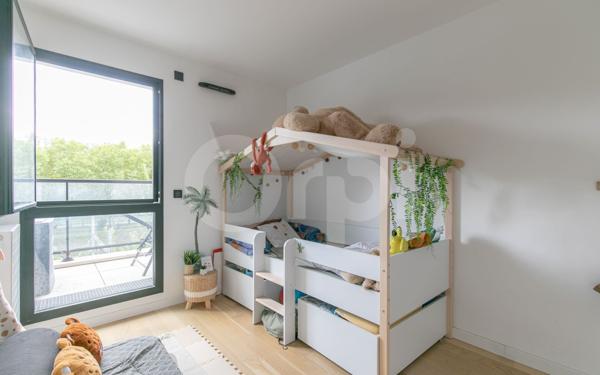 Appartement à vendre    4 pièces • 81,52 m2 Noisy-le-Grand