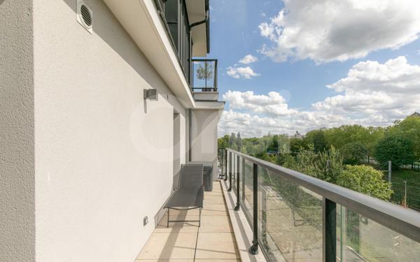 Appartement à vendre    4 pièces • 81,52 m2 Noisy-le-Grand