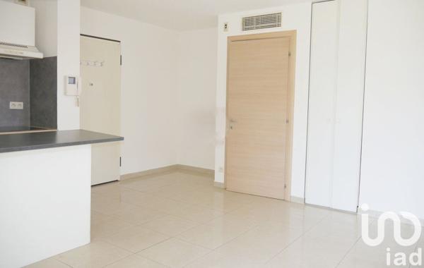 Appartement 2 pièces de 38 m² à Saint-Raphaël (83700)