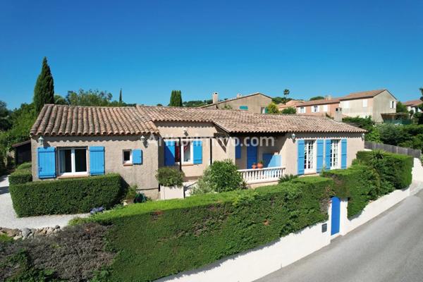 Vente                                                      Villa
                        
                     5 pièces                      150 m2                     à Sainte-Maxime