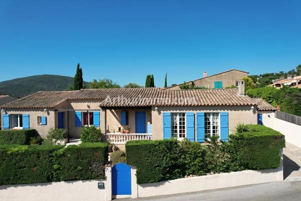 Vente                                                      Villa
                        
                     5 pièces                      150 m2                     à Sainte-Maxime