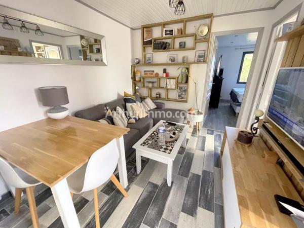 Vente                                                      Villa
                        
                     5 pièces                      150 m2                     à Sainte-Maxime