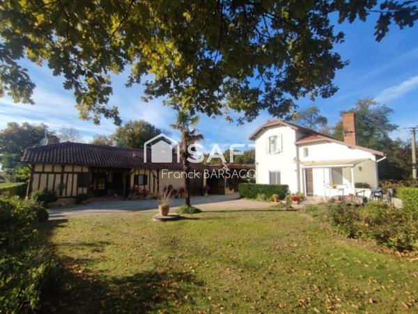 DEUX MAISONS EN CAMPAGNE   AVEC PARC ET PISCINE
