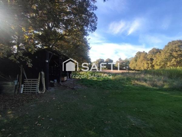 DEUX MAISONS EN CAMPAGNE   AVEC PARC ET PISCINE