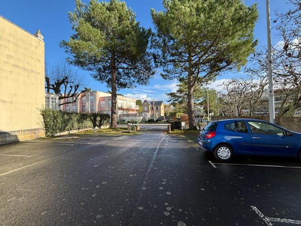 Appartement  T2 PLAGE ET COMMERCES A PIED - STATIONNEMENT - CAVE