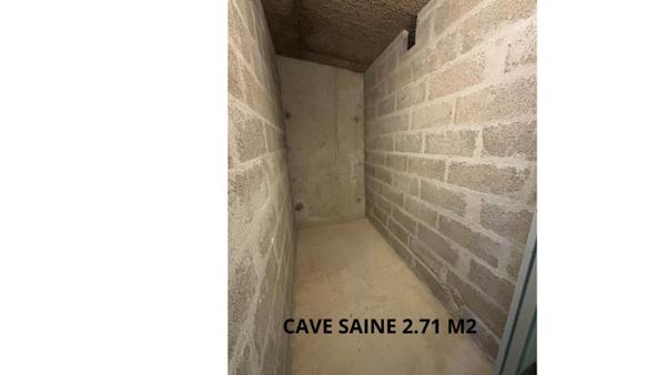 Appartement  T2 PLAGE ET COMMERCES A PIED - STATIONNEMENT - CAVE