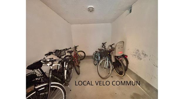 Appartement  T2 PLAGE ET COMMERCES A PIED - STATIONNEMENT - CAVE