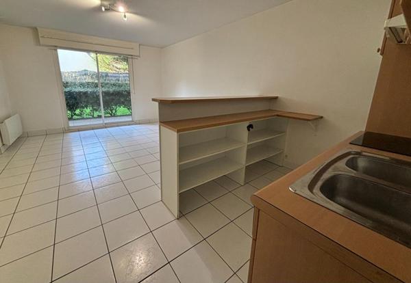 Appartement  T2 PLAGE ET COMMERCES A PIED - STATIONNEMENT - CAVE