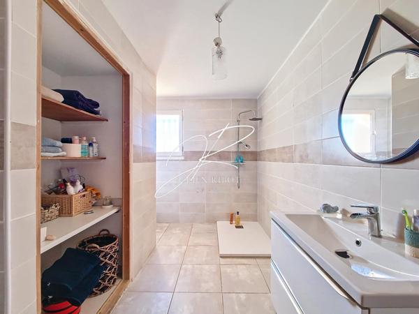 Maison T8 5 chambres 189 m² garage