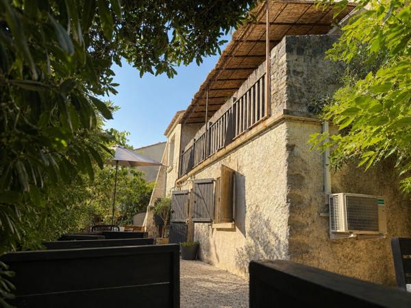 Maison à 2 min de la plage à Saint-Pierre-la-Mer – piscine, vue mer et T3 indépendant