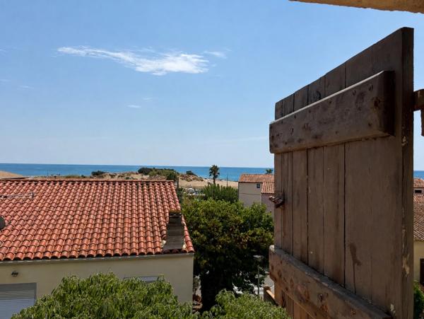 Maison à 2 min de la plage à Saint-Pierre-la-Mer – piscine, vue mer et T3 indépendant