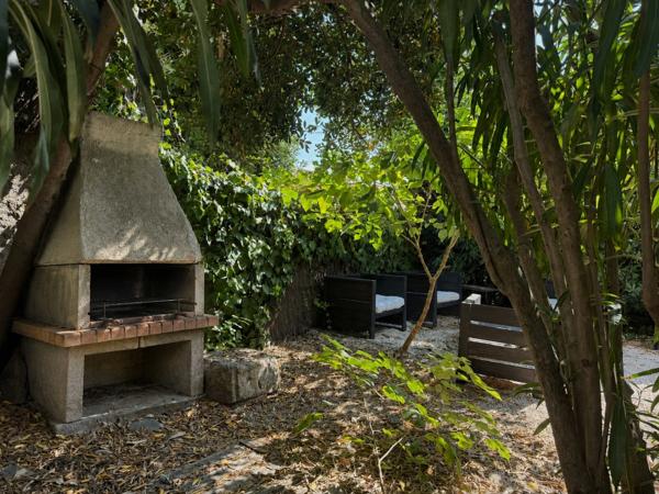 Maison à 2 min de la plage à Saint-Pierre-la-Mer – piscine, vue mer et T3 indépendant