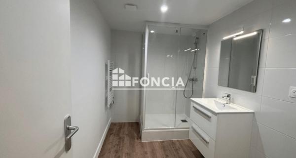 Location Appartement 3 pièces 79.89 m² - Lyon 69006