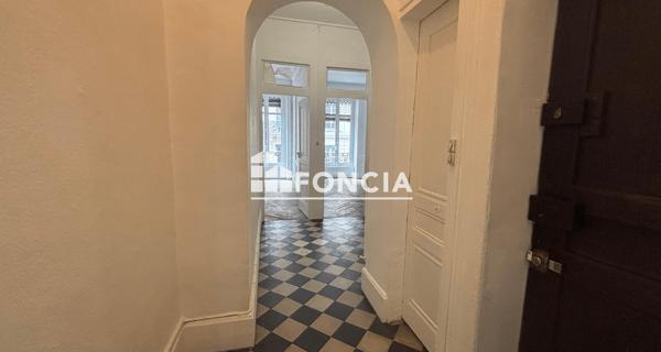 Location Appartement 3 pièces 79.89 m² - Lyon 69006