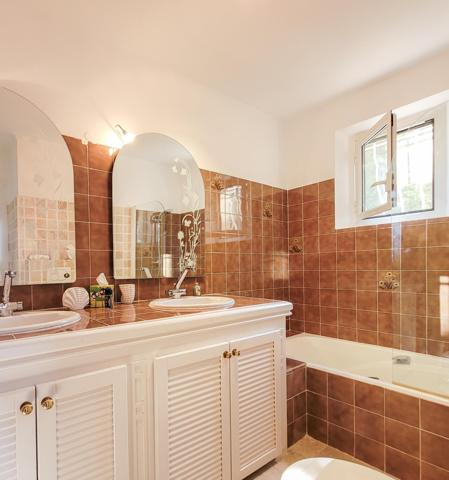 maison à vendre  5 pièces - 152 m2 CAVALAIRE SUR MER - 83