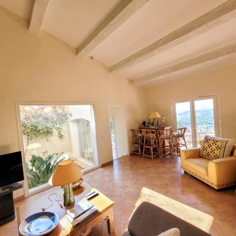 maison à vendre  5 pièces - 152 m2 CAVALAIRE SUR MER - 83