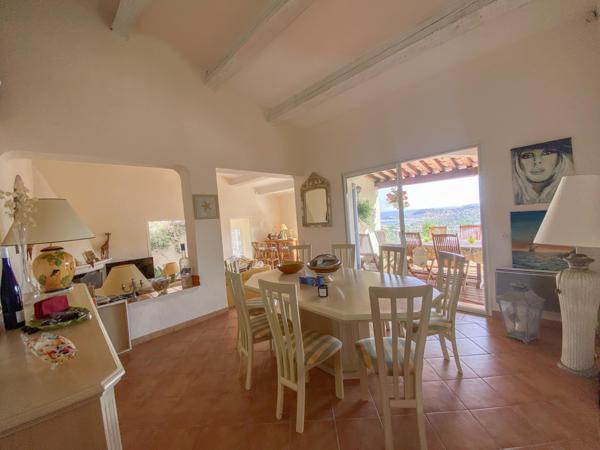 maison à vendre  5 pièces - 152 m2 CAVALAIRE SUR MER - 83