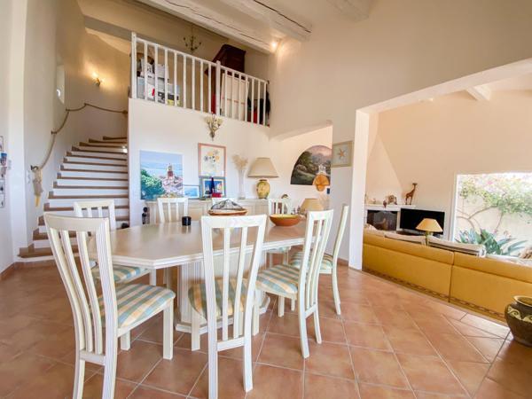 maison à vendre  5 pièces - 152 m2 CAVALAIRE SUR MER - 83